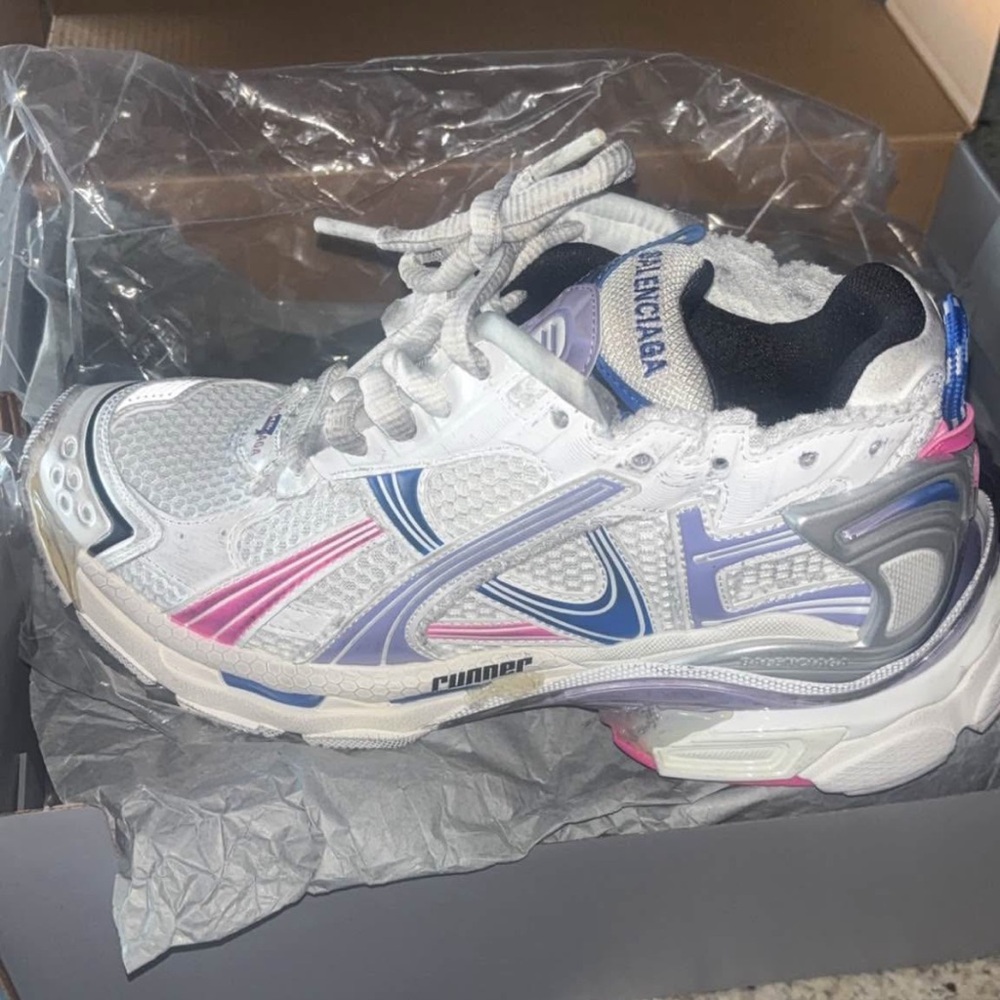 Balenciaga Women's White and Pink Sneakers